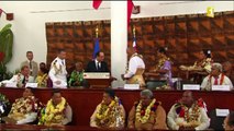 Wallis-et-Futuna : un accueil fleuri et guerrier pour François Hollande