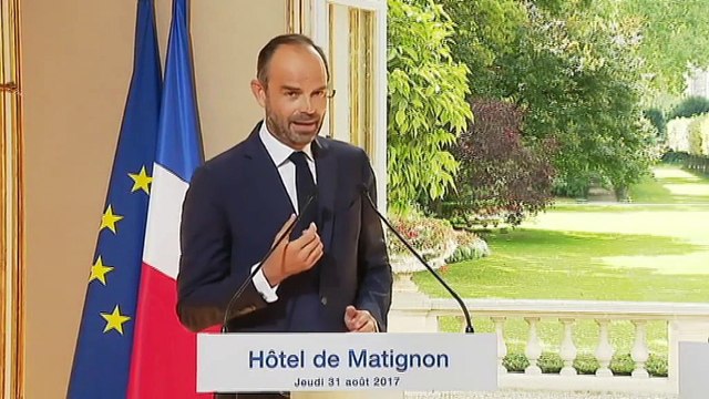 Raquel Garrido s'invite à la conférence de presse d'Edouard Philippe
