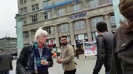 Akit muhabirini karşısında gören PKK'lı polis çağırmaya kalktı