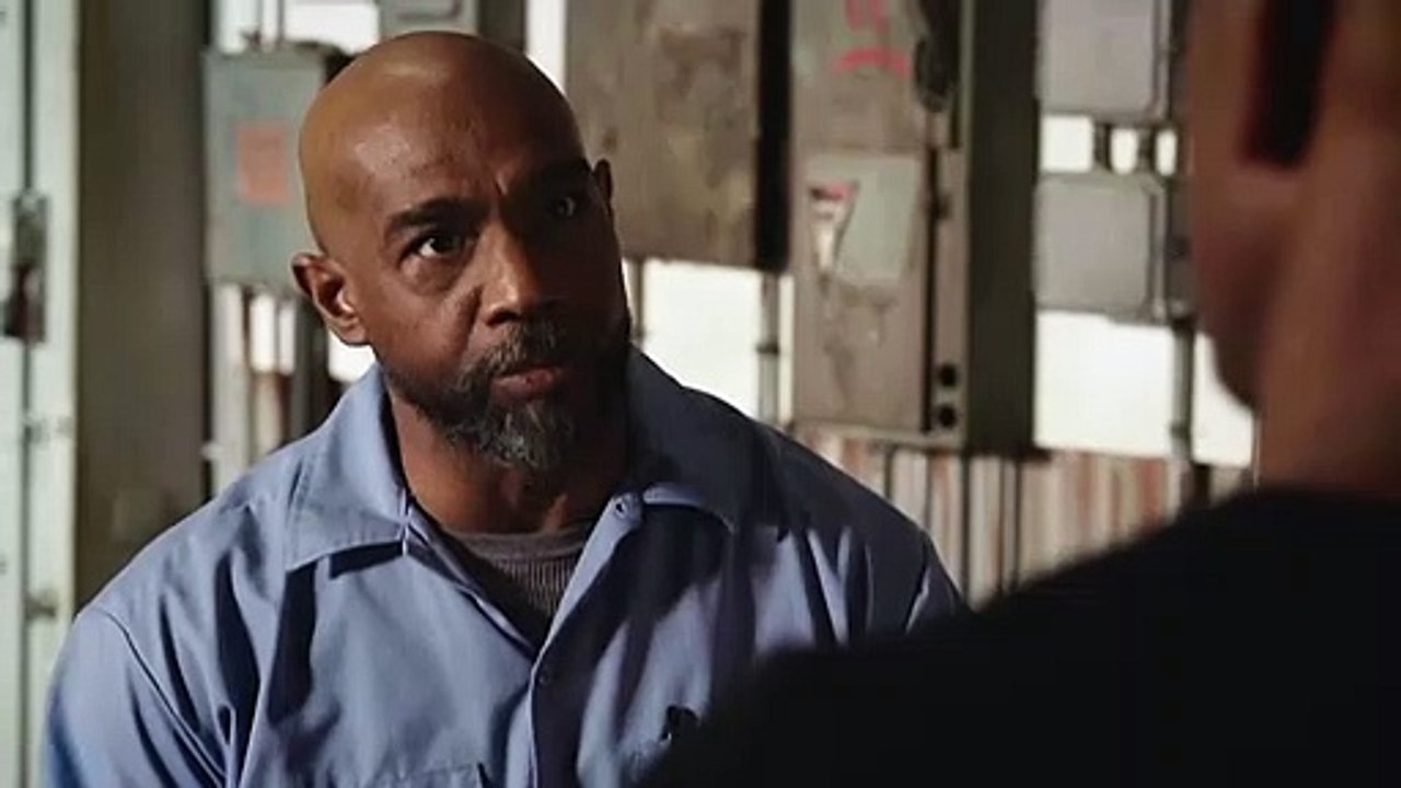 S.W.A.T. S04E17 Whistleblower