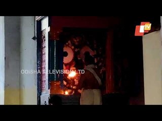 Arati Of Lord Patitapabana In Puri Srimandir