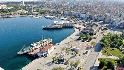 İstanbul'da bayramda meydanlar boş kaldı