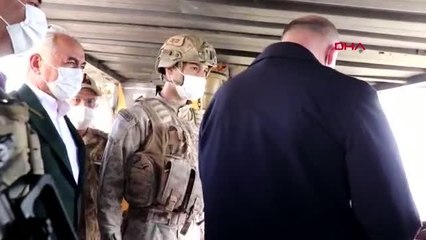 Son dakika haberi... Bakan Soylu, Siirt'te üs bölgesinde nöbetteki askeri ailesiyle görüştürdü bayramlarını tebrik etti