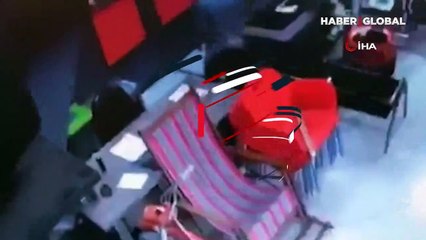 Tavan delinince kendini zemin katta buldu! İşte o anlar!