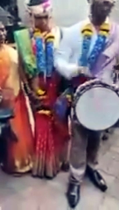 వైరల్‌ వీడియో:  పర్ఫామెన్స్ ఇరగదీస్తున‍్న పెళ్లికొడుకు