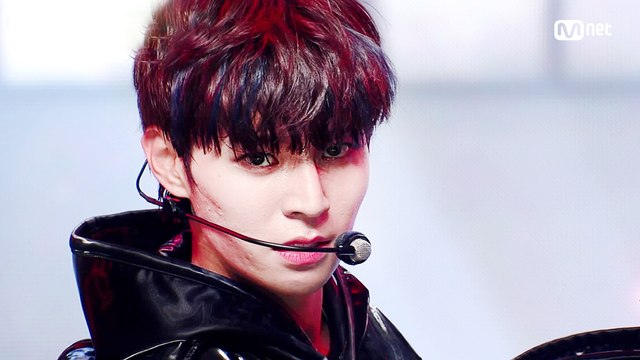 'HOT DEBUT' 패기 넘치는 '블리처스'의 'Breathe Again' 무대