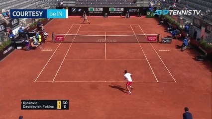 Descargar video: Djokovic cruises into 15th Rome quarter-final