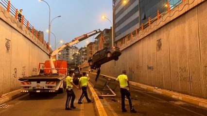 Diyarbakır'da aynı dakikada iki araç takla attı: 8 yaralı