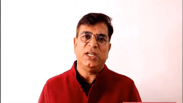 Political analyst Abhay Dubey jibes at PM Modi on vaccine
