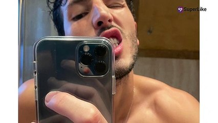 Cubriéndose con solo una toalla, Sebastián Yatra dejó ver de más