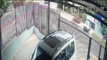 Câmera mostra colisão entre motociclistas no Bairro Santa Cruz