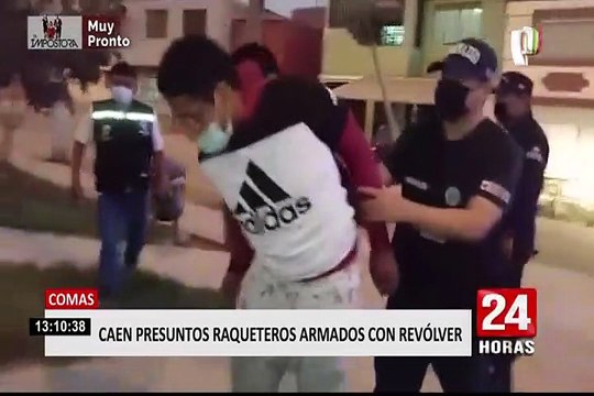 Atrapan a presuntos raqueteros armados con revólver en Comas
