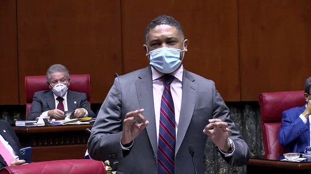 Vocero de senadores del PLD dice gobierno de Abinader y el PRM destruye todo lo que toca