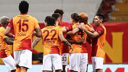 Galatasaray'da Denizlispor zaferi sonrası futbolcular hep birlikte Florya'da çorba içti