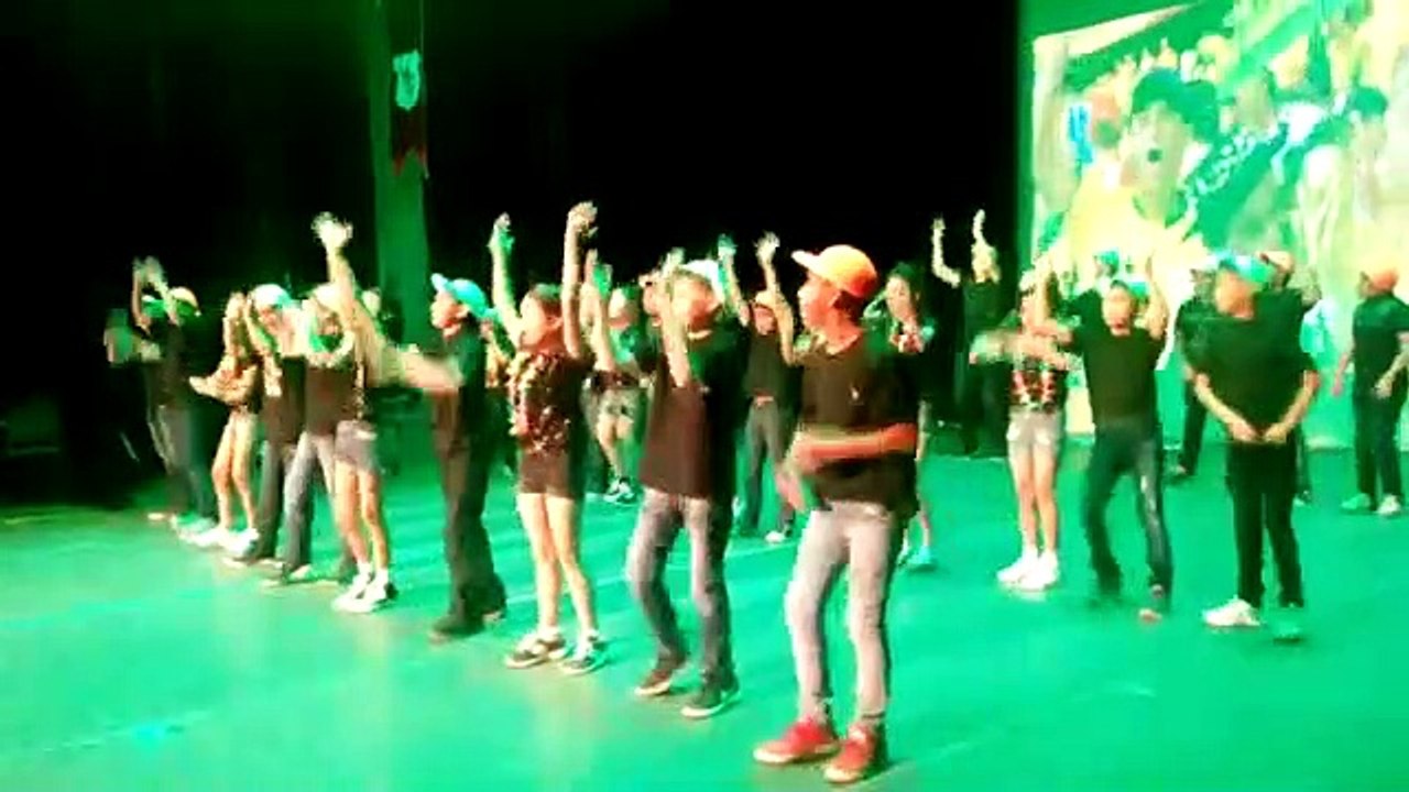 Bamboo (Shakira) - (Graduación 6° ''A'' 2018)