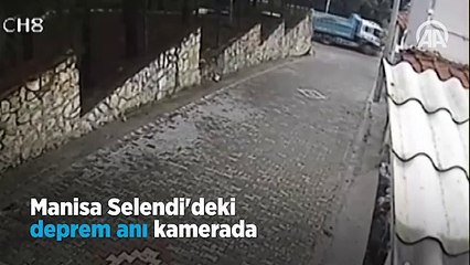 Manisa'daki deprem anı kamerada