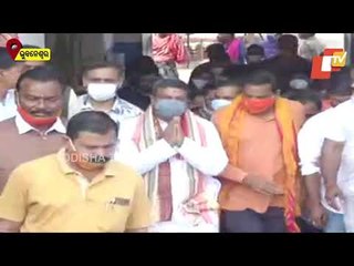 Dharmendra Pradhan Visits Lingaraj Temple During Bindusagar Project Launch