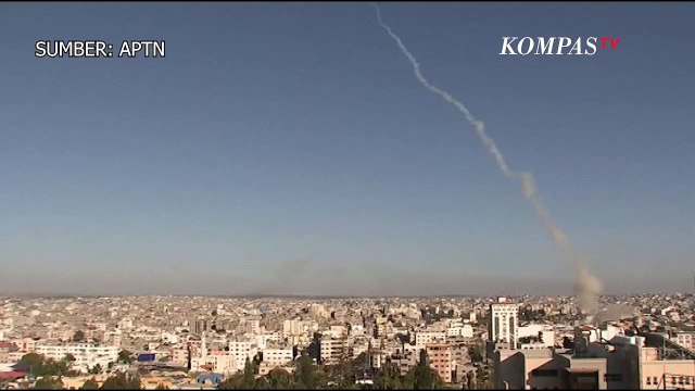 Rentetan Roket Militan Hamas Ditembakkan dari Gaza ke Israel