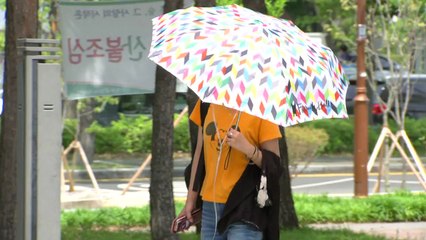 서울 29.9℃, 올봄 최고 경신...주말 비에 더위 주춤 / YTN