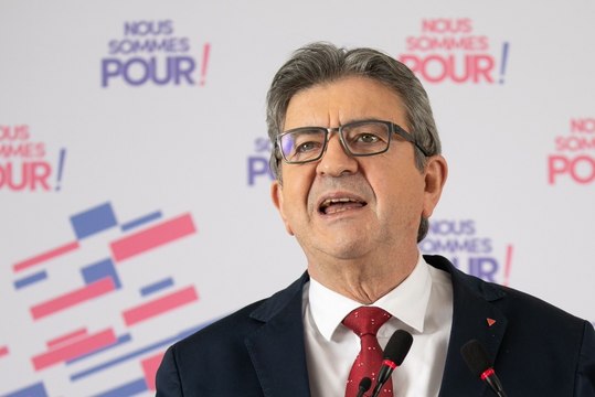 Manifestations pro-palestiniens interdites : Mélenchon accuse le gouvernement de vouloir “provoquer des incidents”