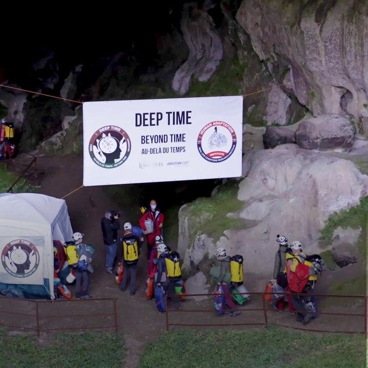 40 jours dans une grotte