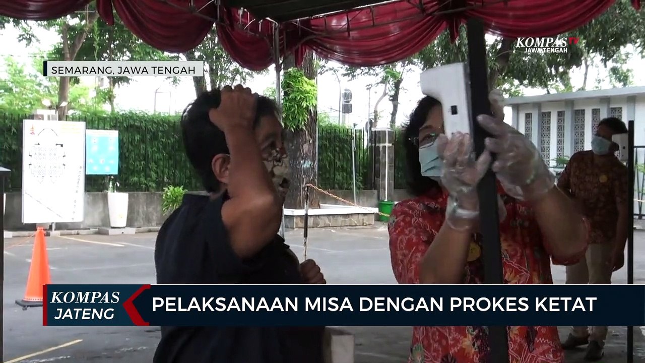 Pelaksanaan Misa Dengan Prokes Ketat