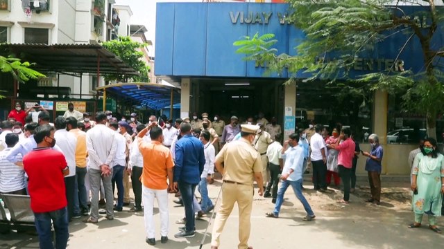 India notifica más de 340.000 casos y rebasa los 24 millones de contagios