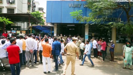 India notifica más de 340.000 casos y rebasa los 24 millones de contagios