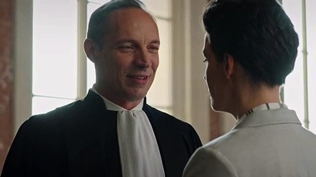 Plus belle la vie : [Indiscrétion] - Revel propose une nouvelle vie à Elsa