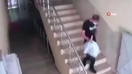 Apartmanda ayakkabı çalan hırsız kamerada