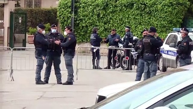 Сальвини уходит от суда