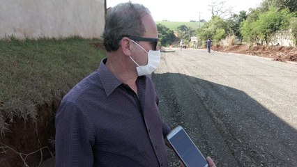 Prefeito Carlos Gil vistoria obras de na Av. Brasil