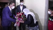 Son dakika haberleri! Siirt Valisi Hacıbektaşoğlu şehit aileleri ve gazilerle bayramlaştı