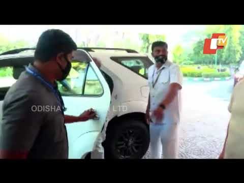 Union Min Pratap Sarangi Meets Karnataka CM BS Yedyurappa At His Residence