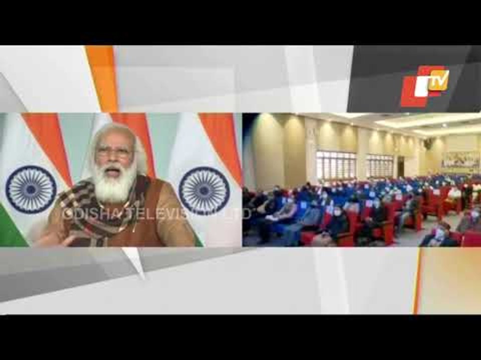 PM Modi Speaks With Health Workers In Banaras On Vaccination Drive