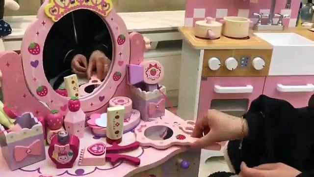 Kid'S Makeup Vanity And Dressing Tables For Kids #015