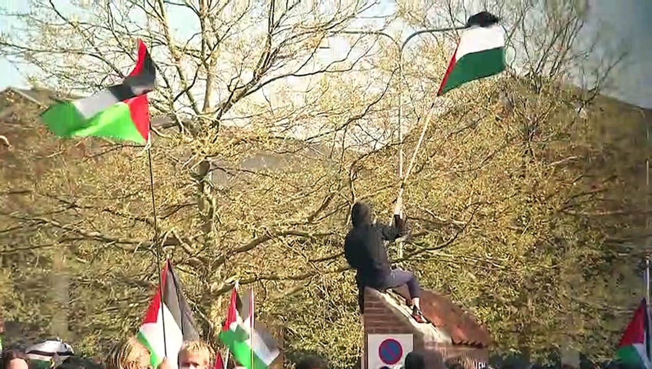 Акции в поддержку палестинцев прошли в ряде стран мира