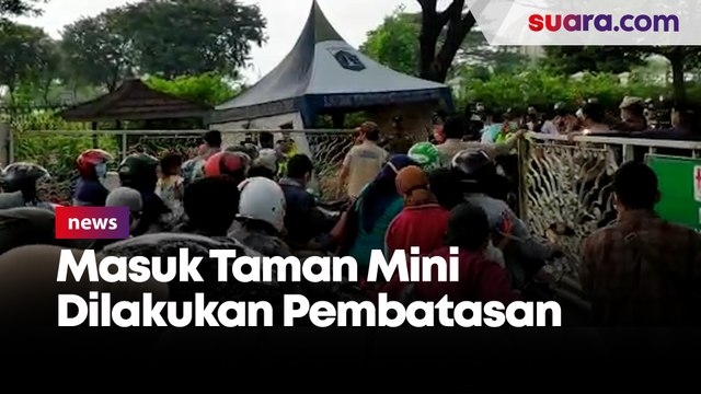Masuk Taman Mini Dilakukan Pembatasan, Antrean Panjang Pengunjung Mengular Hingga 2 Kilometer
