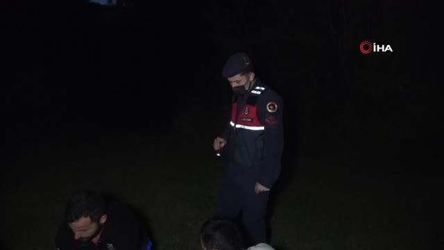 - Kalbi duran yaralı karacanın yardımına koştular; suni teneffüs ve kalp masajı yaptılar