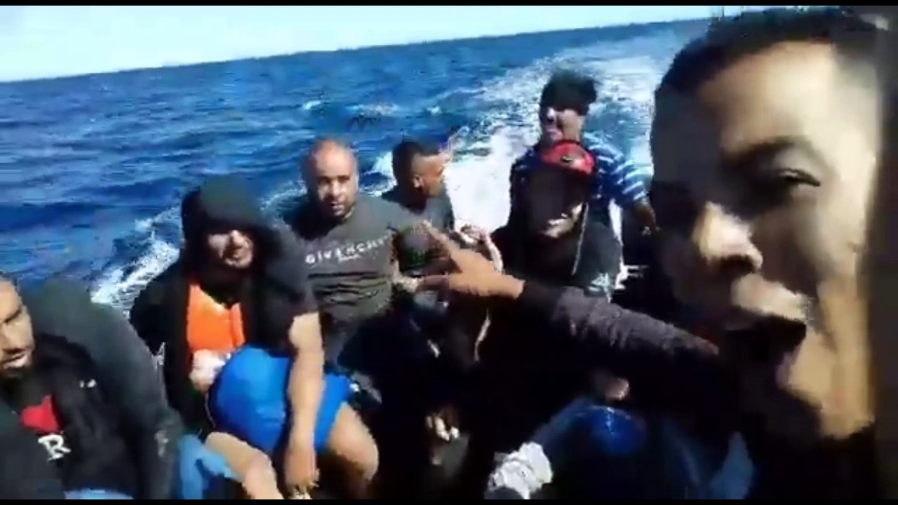 اغنية جميلة تعالج موضوع الهجرة الشباب المغاربة والجزائريين والافارقة بصفة عامة