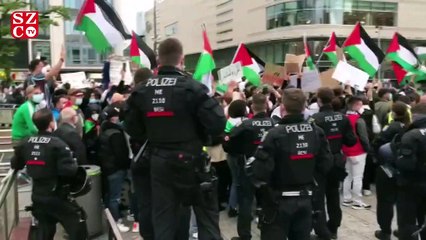 Almanya'da polisten akılalmaz gösteri izni