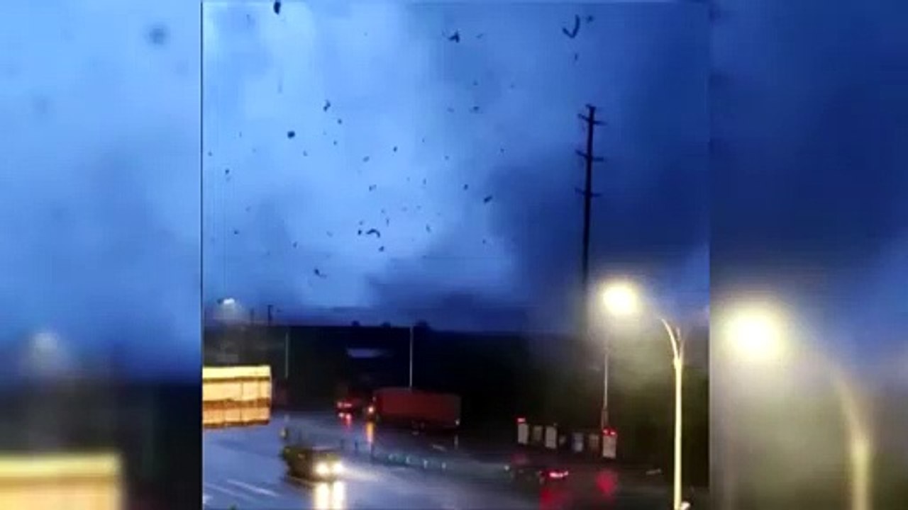 Ухань под ударом торнадо