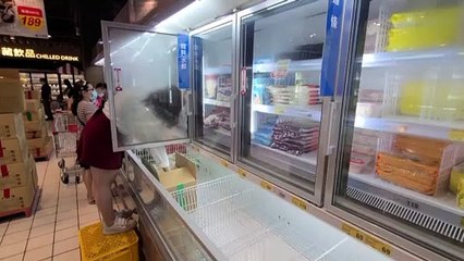 Kαλπάζει η πανδημία στην Ασία