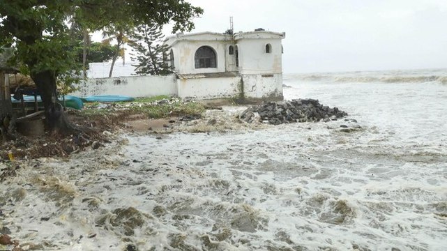 Heavy rains in Kerala as Cyclone Tauktae intensifies | Visuals