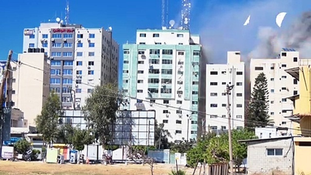 Israel destruye oficinas de prensa internacional en Gaza