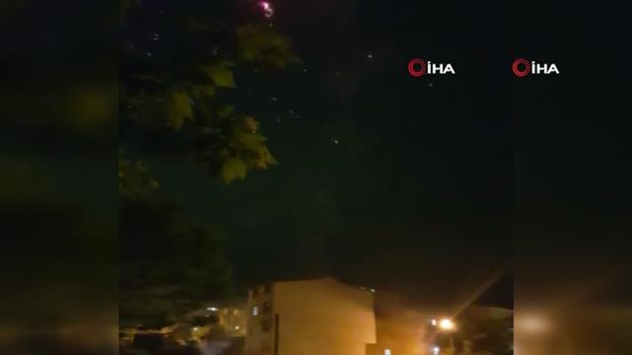 Şampiyonluğu havai fişekle kutladılar