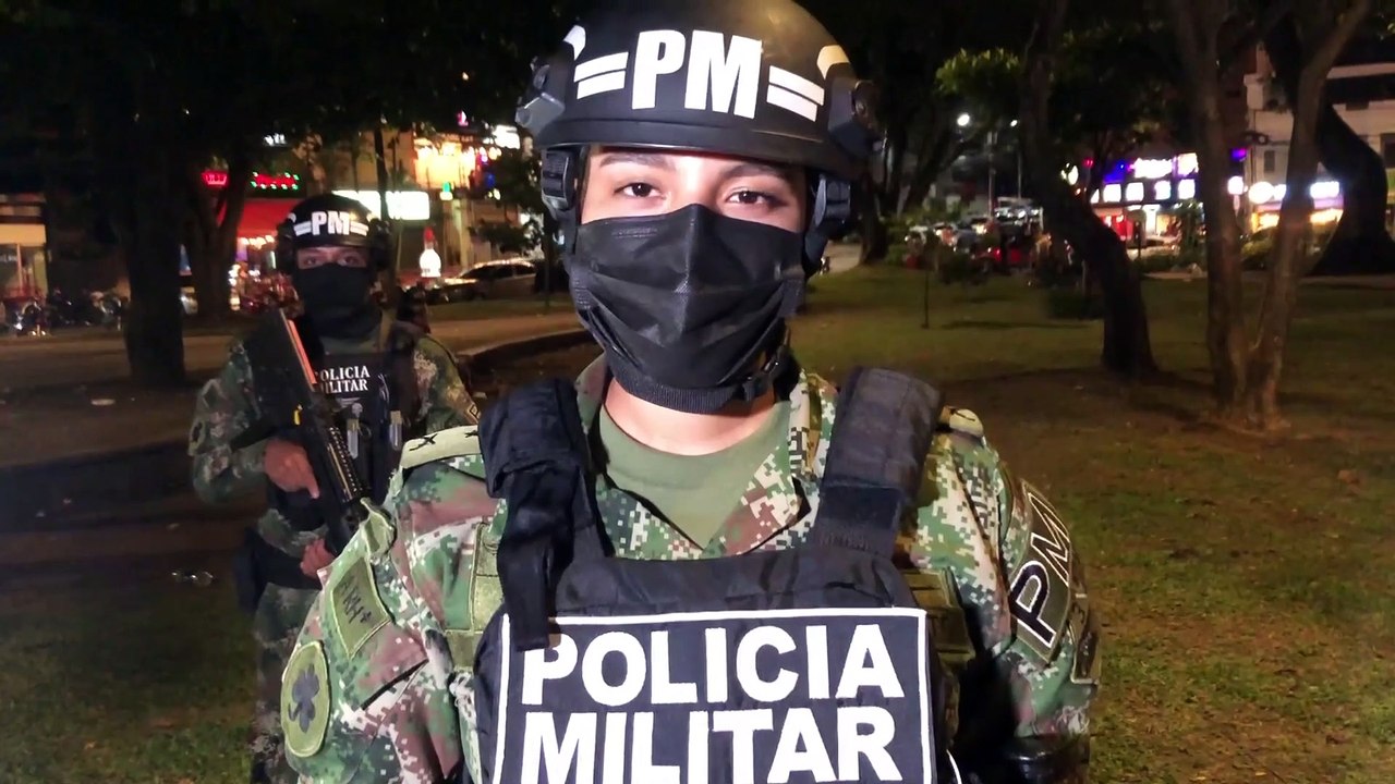 las mujeres del Ejército que ayudan a cuidar a Cali