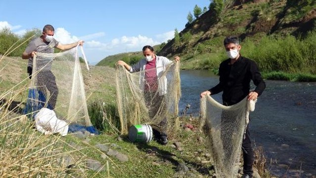 VAN'DA ÜREME DÖNEMİNDE KAÇAK AVLANAN 1 TON İNCİ KEFALİ ELE GEÇİRİLDİ