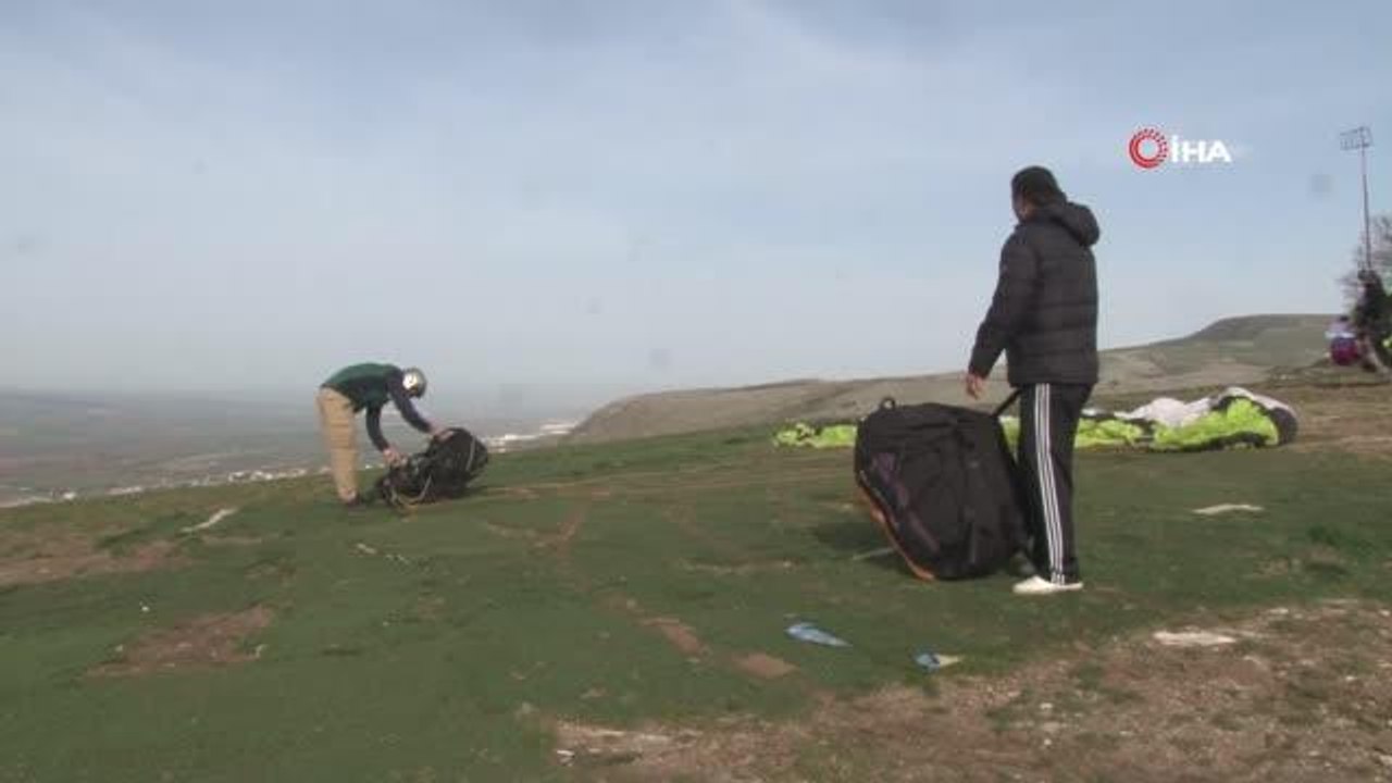 - Turizm faaliyetlerine yeni soluk: "Yamaç Paraşütü"