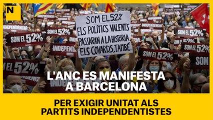 Tải video: Milers de persones es concentren a Barcelona per demanar unitat als partits independentistes